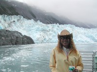 DSCN2292 Maia and a Glacier