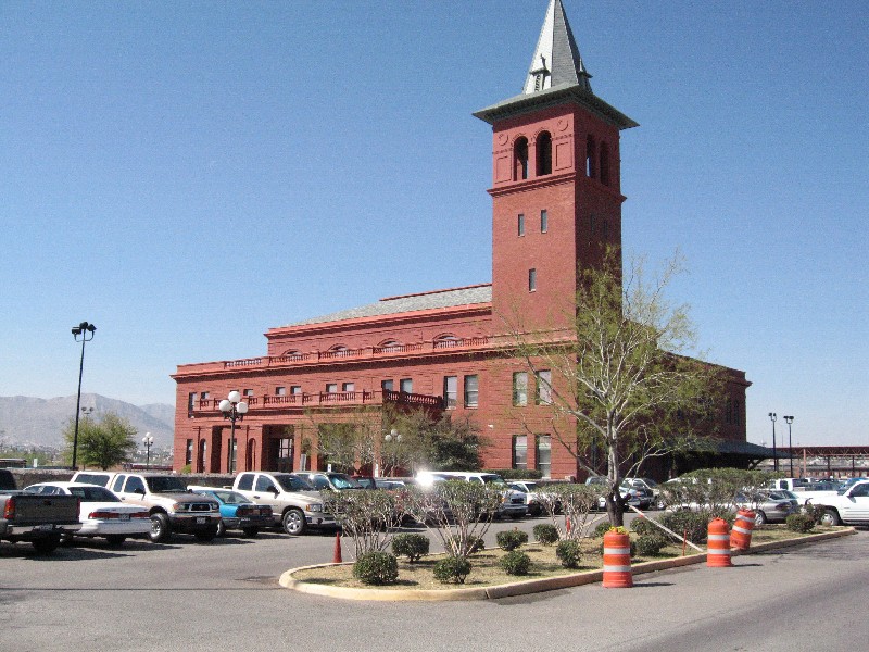 image0014 El Paso train station