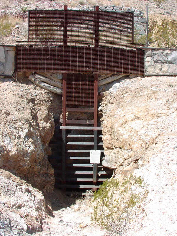 image0075 Mariscal mine (sealed off shaft)